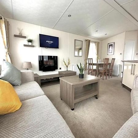 The Rannoch Len 1 Hotel Forfar Bagian luar foto